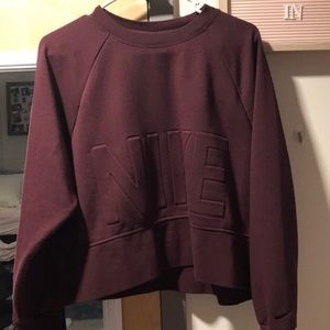Nike crop crewneck!